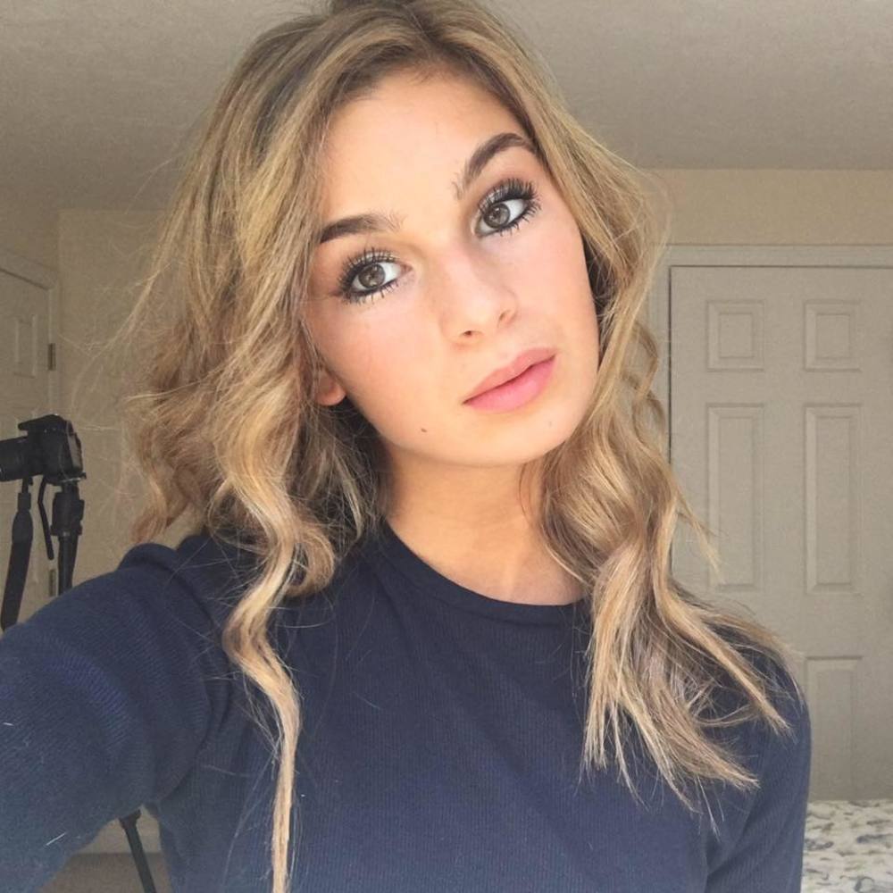 Meet your Posher, Cara